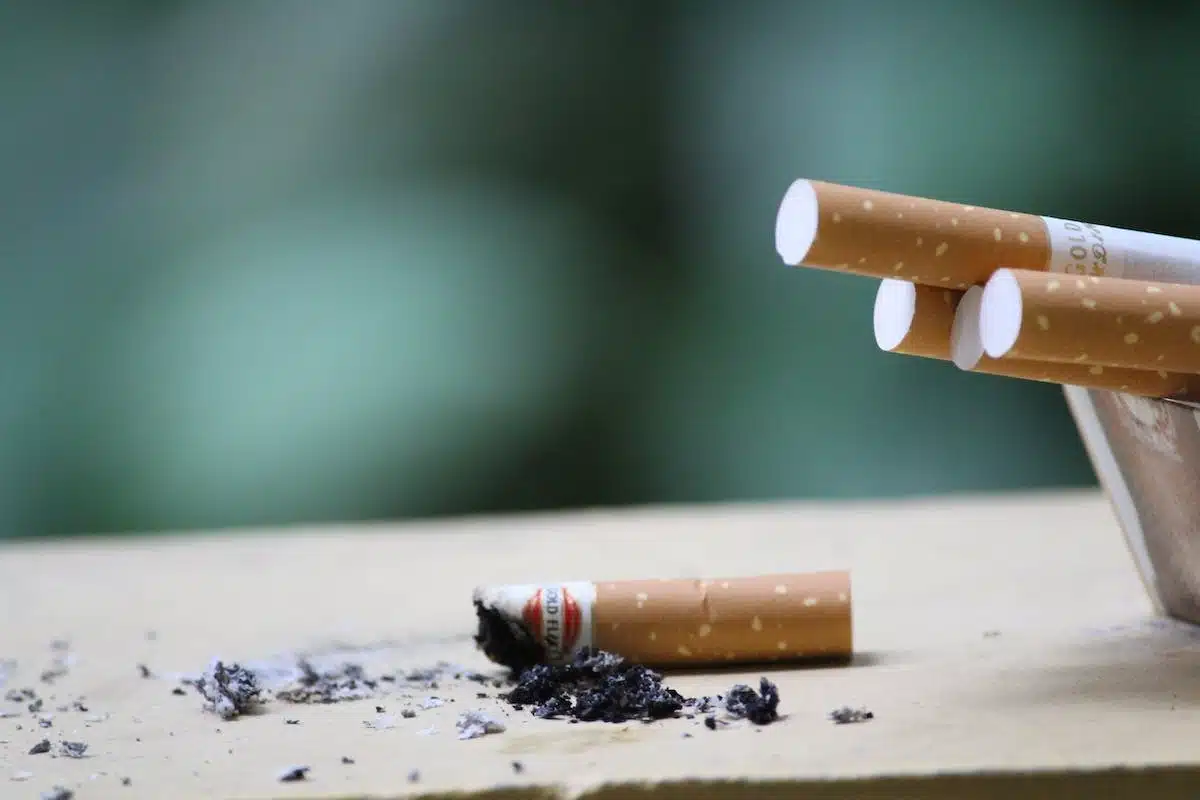 fumer  cigarette