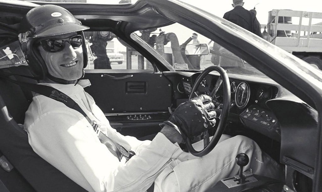 Miles biographie du pilote de voitures de sport en circuits